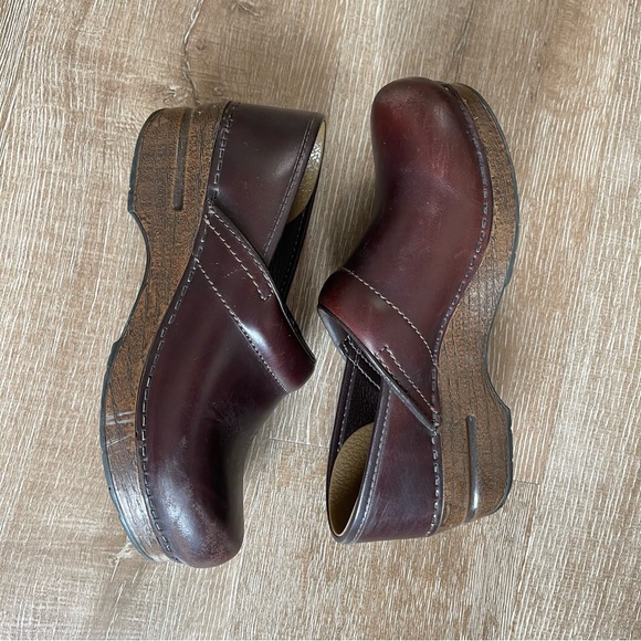 Dansko Professional Cabrio Women's Leather Clogs size 37 color saddle full grain - Picture 4 of 8